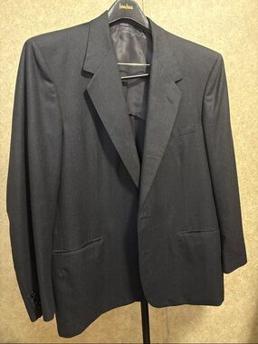 Neimen Marcus Oxford Clothe Blazer suit jacket (does have defects)